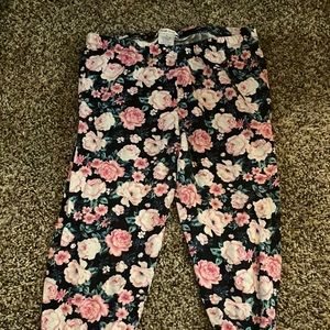 I am selling a floral legging
